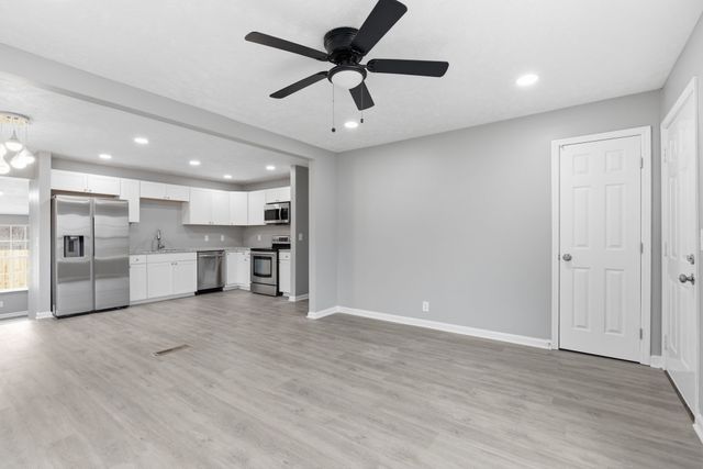 1806 Fern Dr, Murfreesboro, TN 37130
