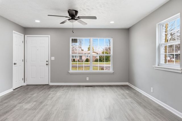 1806 Fern Dr, Murfreesboro, TN 37130