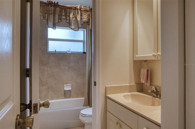 541 FALKLAND ROAD, Venice, FL 34293