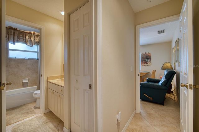 541 FALKLAND ROAD, Venice, FL 34293