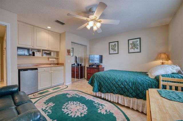 541 FALKLAND ROAD, Venice, FL 34293