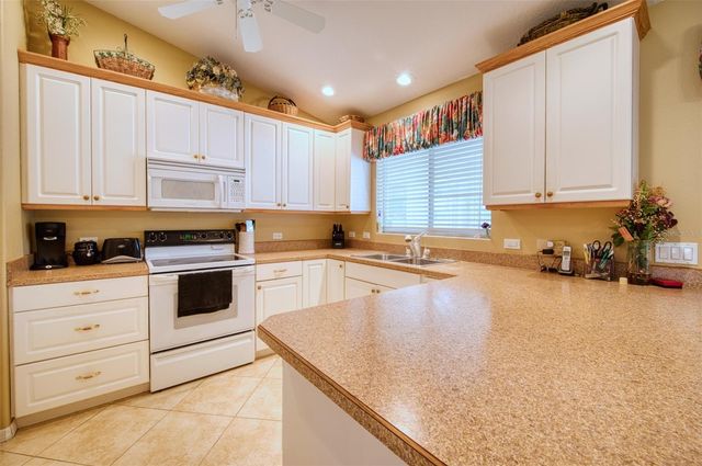 541 FALKLAND ROAD, Venice, FL 34293