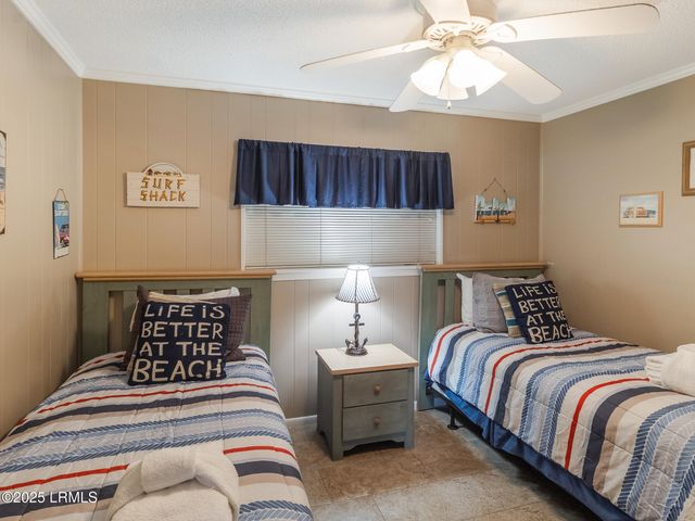 40 Folly Field Rd Apt B4, Hilton Head Island, SC 29928