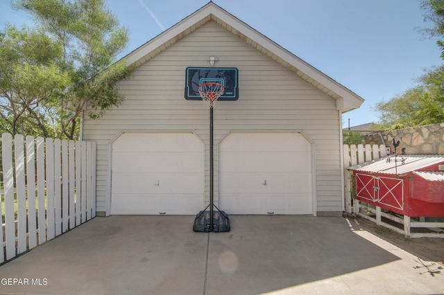 1908 GUS MORAN Street, El Paso, TX 79936
