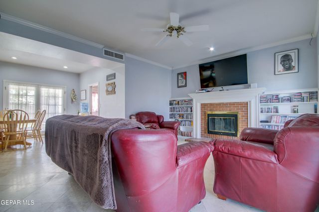 1908 GUS MORAN Street, El Paso, TX 79936