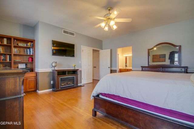 1908 GUS MORAN Street, El Paso, TX 79936