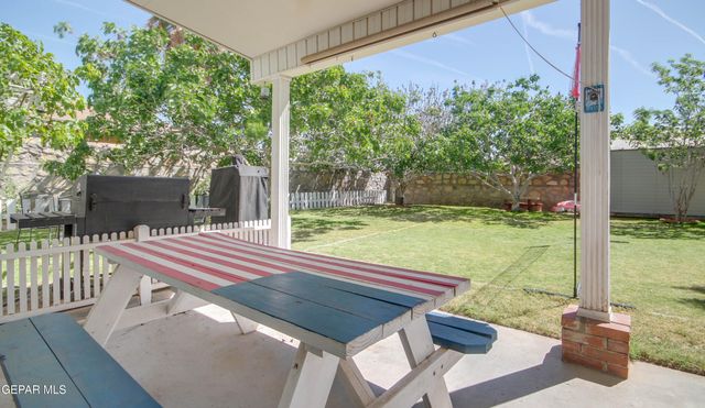 1908 GUS MORAN Street, El Paso, TX 79936