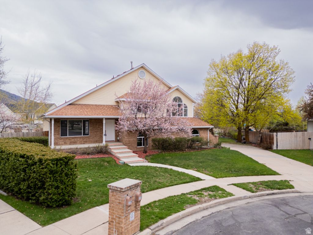 Image 2 of property listing at 1720 N 1850 E, North Logan, UT 84341