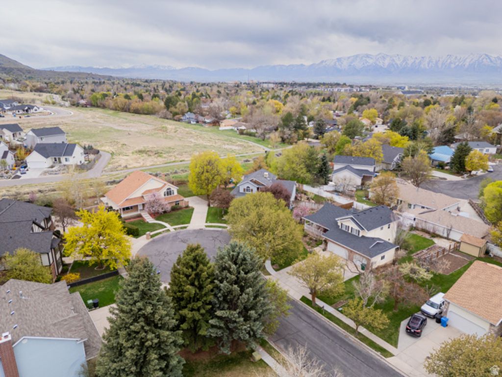 Image 36 of property listing at 1720 N 1850 E, North Logan, UT 84341