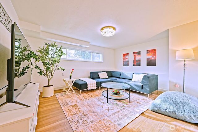 29004 37th Avenue S, Auburn, WA 98001