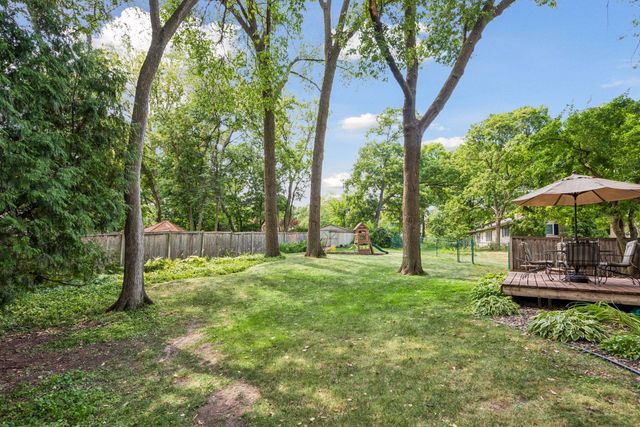 18015 19th Avenue N, Plymouth, MN 55447