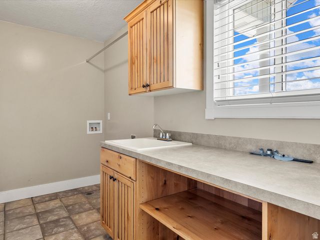 2103 N 5 E, Layton, UT 84041