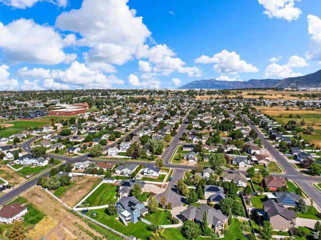 2103 N 5 E, Layton, UT 84041