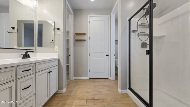 18418 W SUNBELT Drive, Surprise, AZ 85374