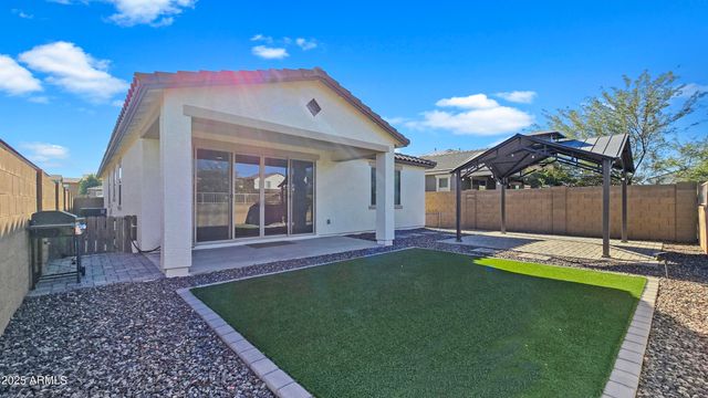 18418 W SUNBELT Drive, Surprise, AZ 85374