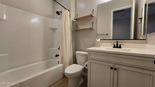 18418 W SUNBELT Drive, Surprise, AZ 85374