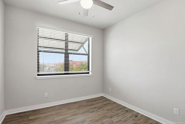 711 S Frio St Apt 2304, San Antonio, TX 78207
