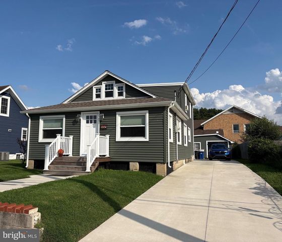 100 WILLIAM PENN AVE, Pennsville, NJ 08070