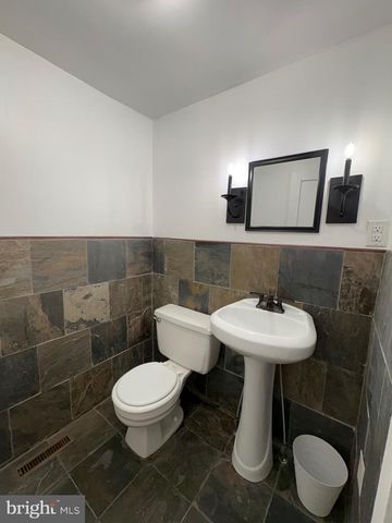 100 WILLIAM PENN AVE, Pennsville, NJ 08070
