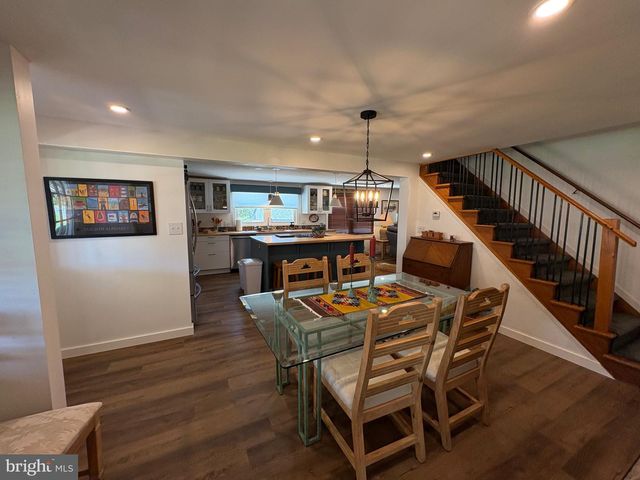 100 WILLIAM PENN AVE, Pennsville, NJ 08070