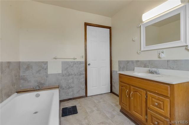 3027 Petroleum Street, Niagara, NY 14305