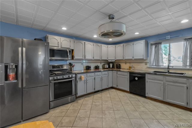 3027 Petroleum Street, Niagara, NY 14305