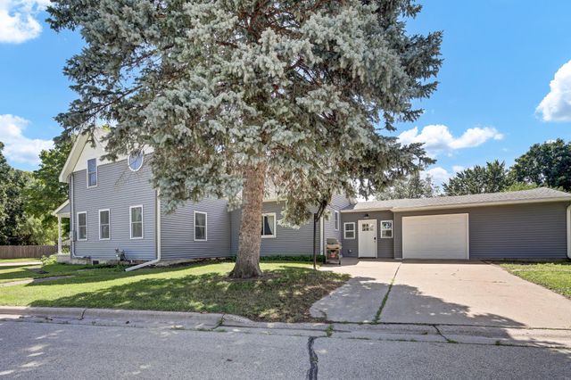 802 S Garden Street, Lake City, MN 55041