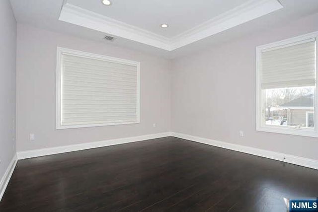 14 Graham Place, Glen Rock, NJ 07452