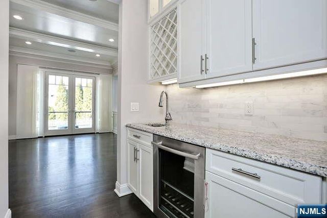 14 Graham Place, Glen Rock, NJ 07452