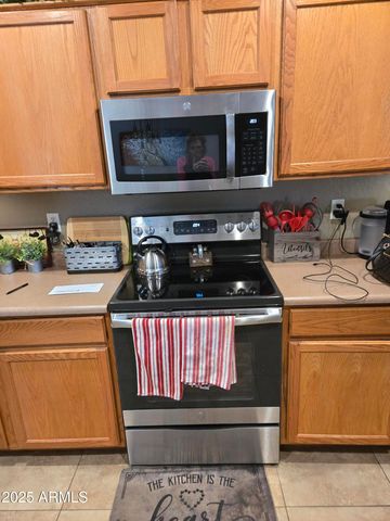 16671 N 169th Avenue, Surprise, AZ 85388