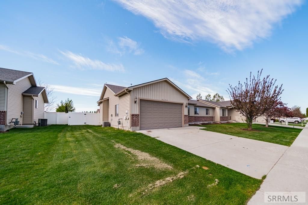 Image 2 of property listing at 4236 Liberty Drive, Ammon, ID 83406