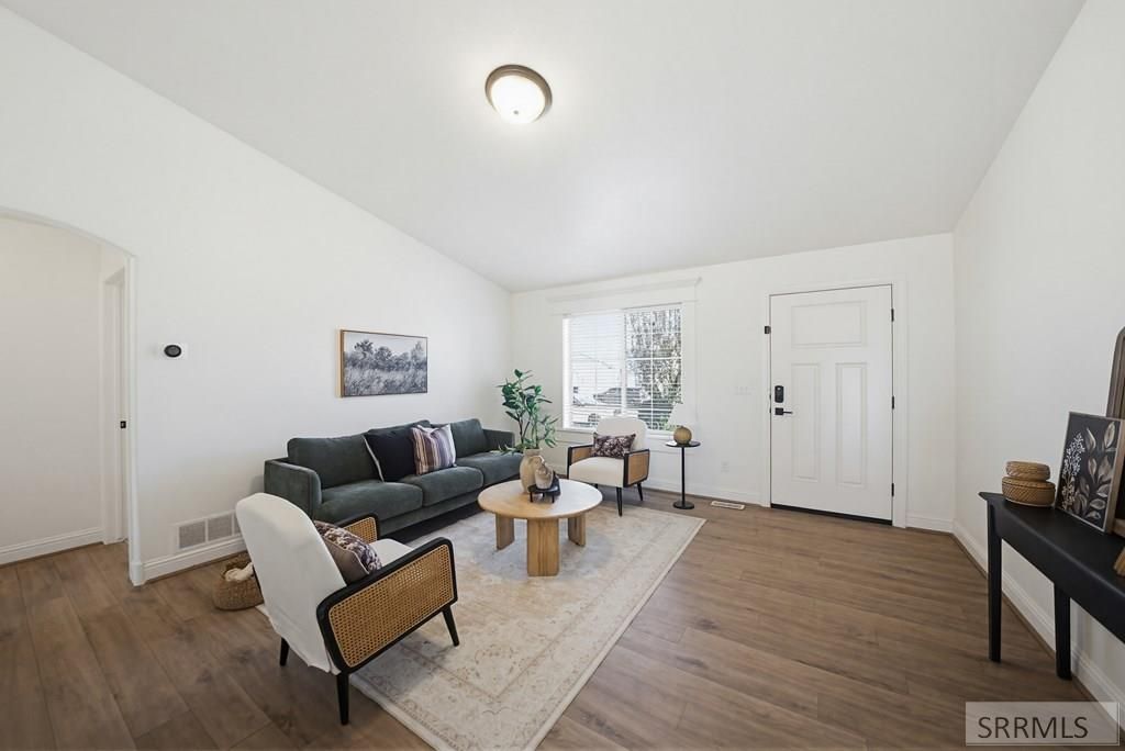 Image 6 of property listing at 4236 Liberty Drive, Ammon, ID 83406