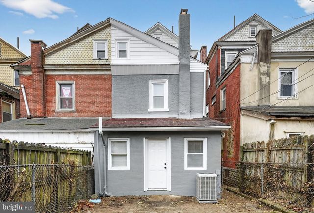 6111 BAYNTON ST, Philadelphia, PA 19144