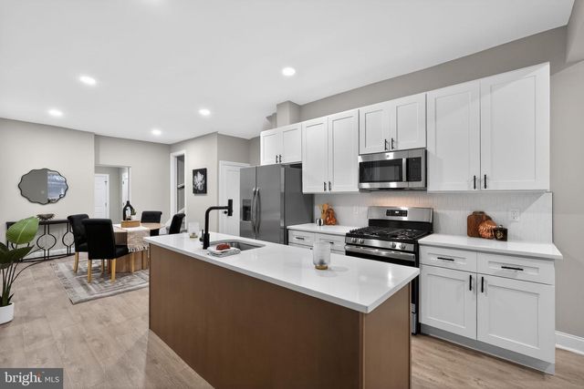 6111 BAYNTON ST, Philadelphia, PA 19144