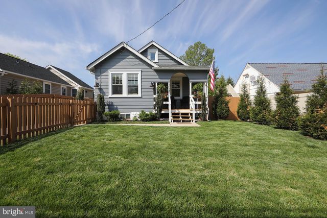 1028 N PROVIDENCE RD, Media, PA 19063