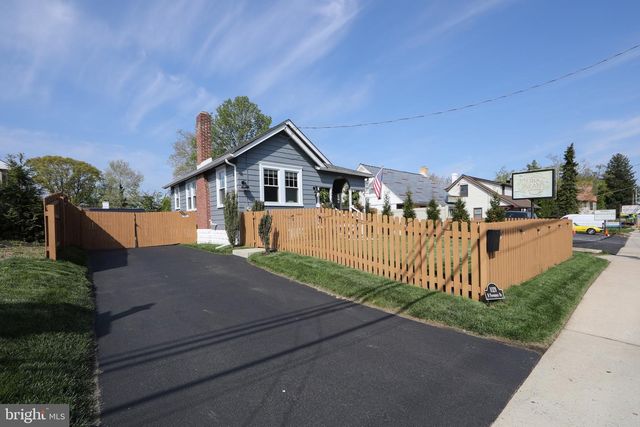 1028 N PROVIDENCE RD, Media, PA 19063