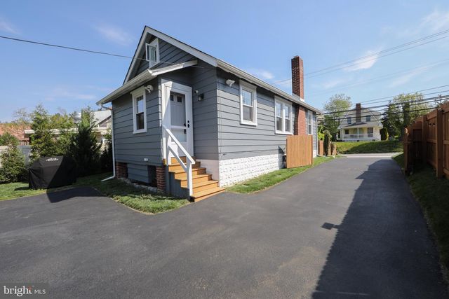 1028 N PROVIDENCE RD, Media, PA 19063