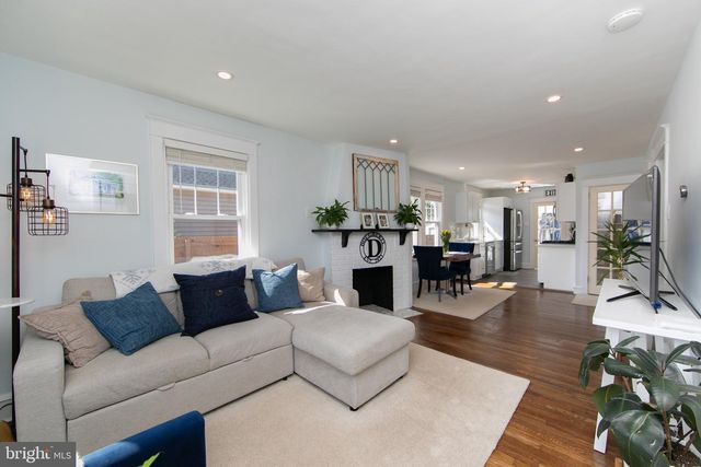1028 N PROVIDENCE RD, Media, PA 19063