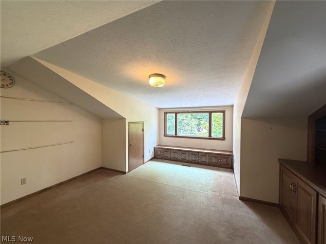 3883 Croydon Drive NW, Canton, OH 44718