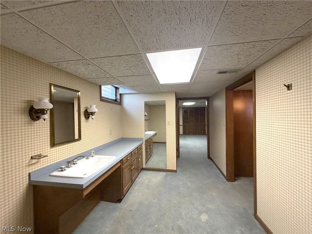 3883 Croydon Drive NW, Canton, OH 44718