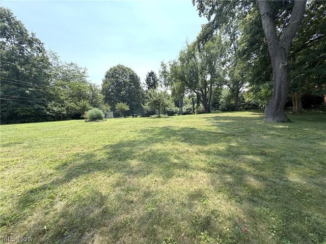 3883 Croydon Drive NW, Canton, OH 44718
