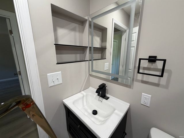 1661 Jeanette Avenue, Evansville, IN 47714