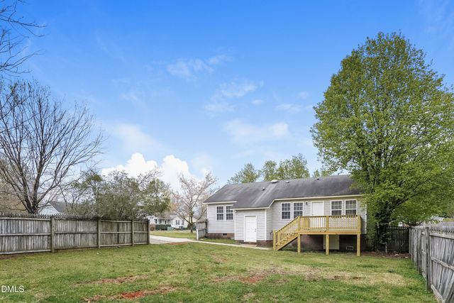 1499 Smokey Mountain Drive, Zebulon, NC 27597