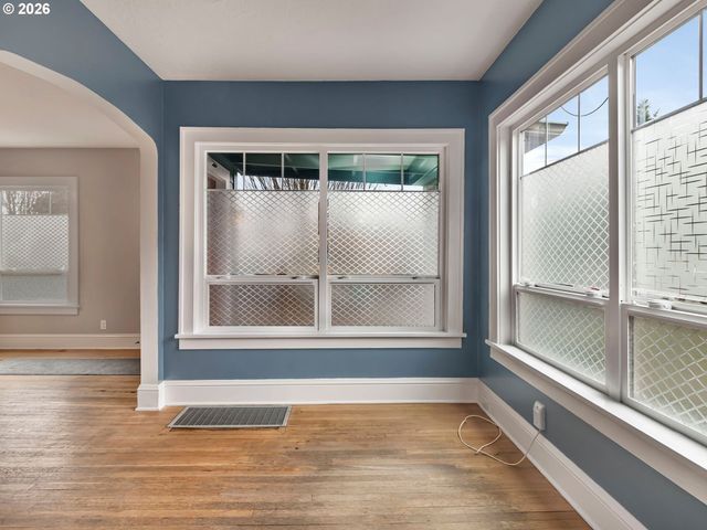 3620 Se HAIG St, Portland, OR 97202