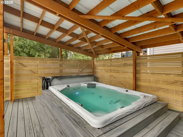 3620 Se HAIG St, Portland, OR 97202