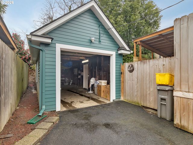 3620 Se HAIG St, Portland, OR 97202