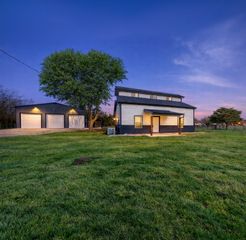 10759 Neal Road, Forney, TX 75126