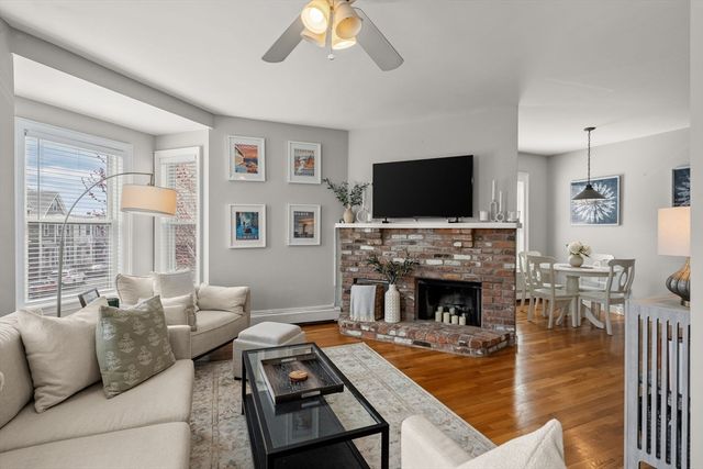 165 M St 2, Boston, MA 02127