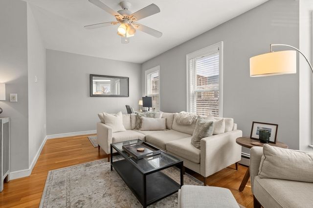 165 M St 2, Boston, MA 02127