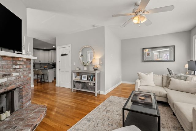 165 M St 2, Boston, MA 02127